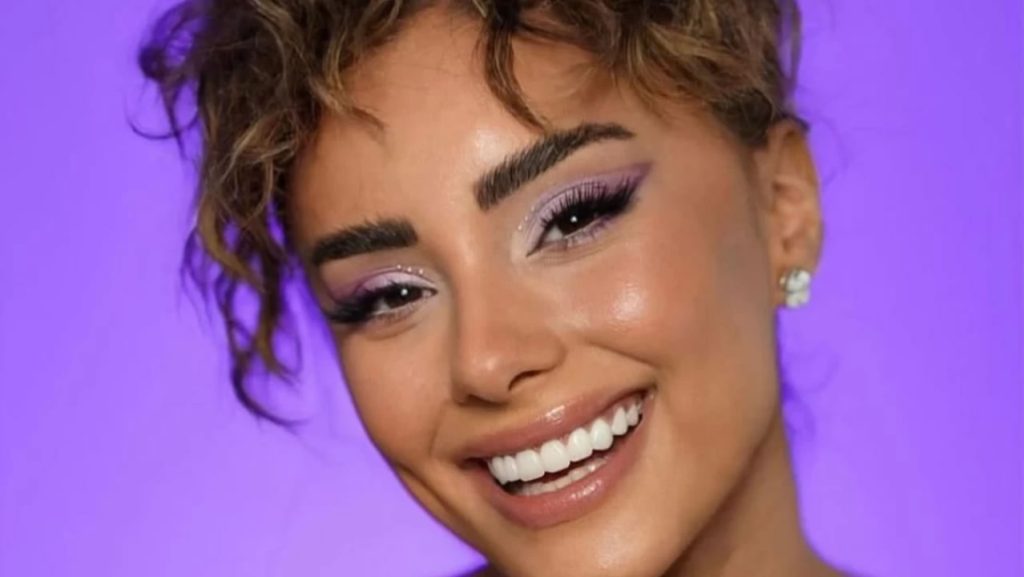 سمر دادگر کیست؟ از مهاجرت و طراحی مد تا ازدواج با اوزجان دنیز