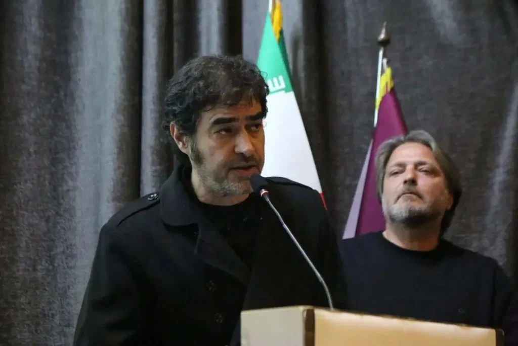 حضور اهالی سینما در مراسم یادبود جواد گنجی جانباخته حوادث دی‌ماه ۱۴۰۴ +‌ ویدیو