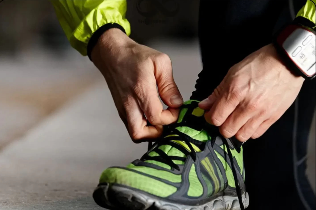 بند کفش‌تان را اشتباه می‌بندید: یک روش ساده که کمتر از یک ثانیه طول می‌کشد + ویدیو