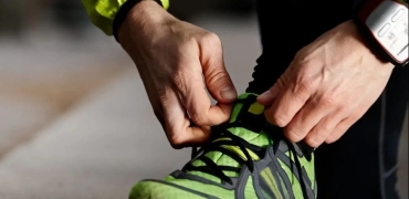 بند کفش‌تان را اشتباه می‌بندید: یک روش ساده که کمتر از یک ثانیه طول می‌کشد + ویدیو