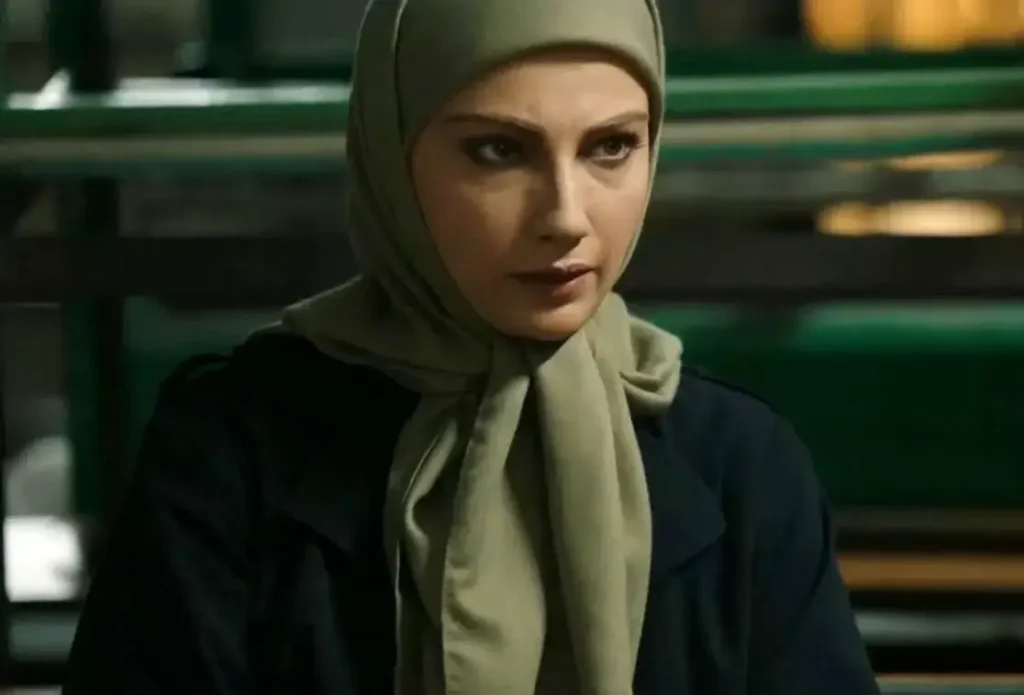 محیا دهقانی در سریال دو نیمه ماه