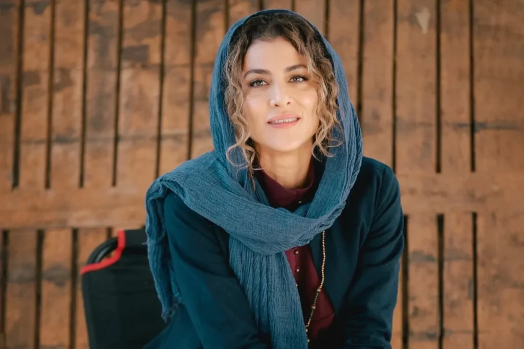 بیوگرافی ویشکا آسایش؛ از بازی در نقش «قطام» تا درخشش در فیلم‌های کمدی و مهاجرت