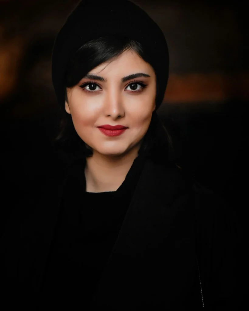 زیبا کرمعلی