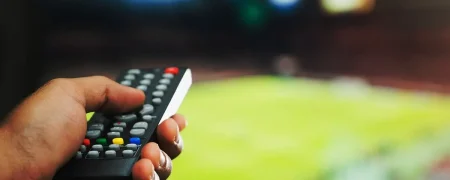 حضور دو دختر دهه هشتادی با حجاب متفاوت در صداوسیما + ویدیو