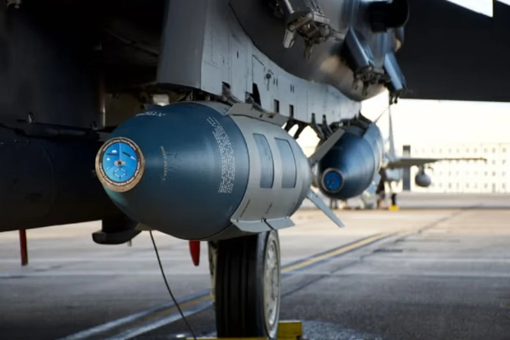 JDAM-ER؛ بمب هدایت‌شونده ارتش ایالات متحده با بُرد بیش از ۷۲ کیلومتر