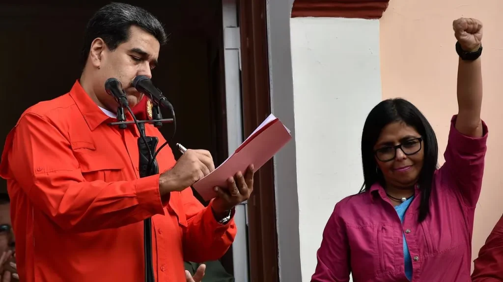 دلسی رودریگز و مادورو