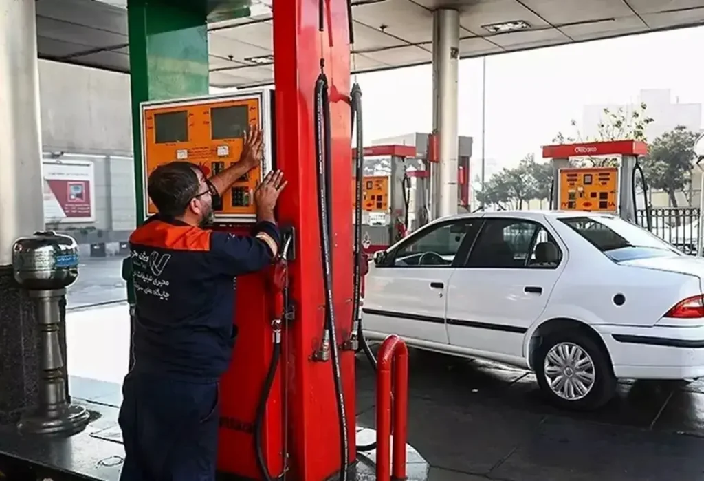 سهمیه سوختگیری در پی حمله به انبارهای نفت در تهران و استان البرز کاهش یافت