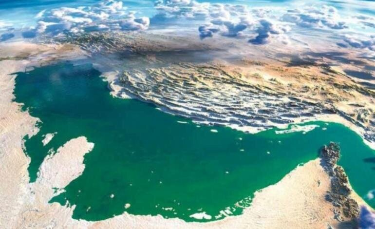 نظر یک کارشناس درباره تنگه هرمز و قیمت نفت؛ چرا آمریکا به تاسیسات نفتی حمله نمی‌کند؟
