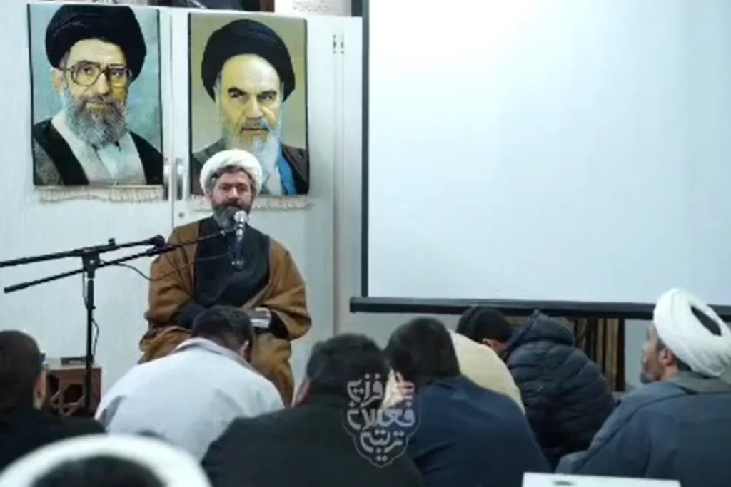 لحظه اصابت موشک به محل جلسه طلاب قم در شرق تهران + ویدئو