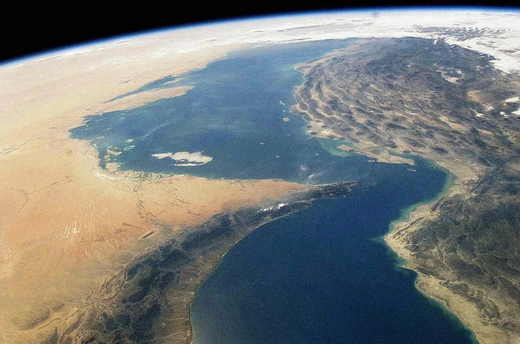 تنگه هرمز