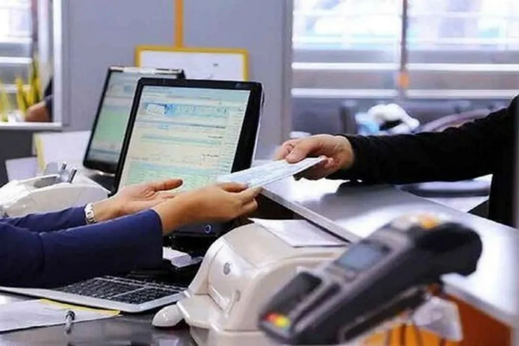 ساعت کار بانکهای خصوصی