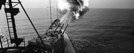 ۱۲ حربه در جنگ روانی؛ از مارش تانک‌های بادی تا باران بروشور بر سر آلمان‌ها