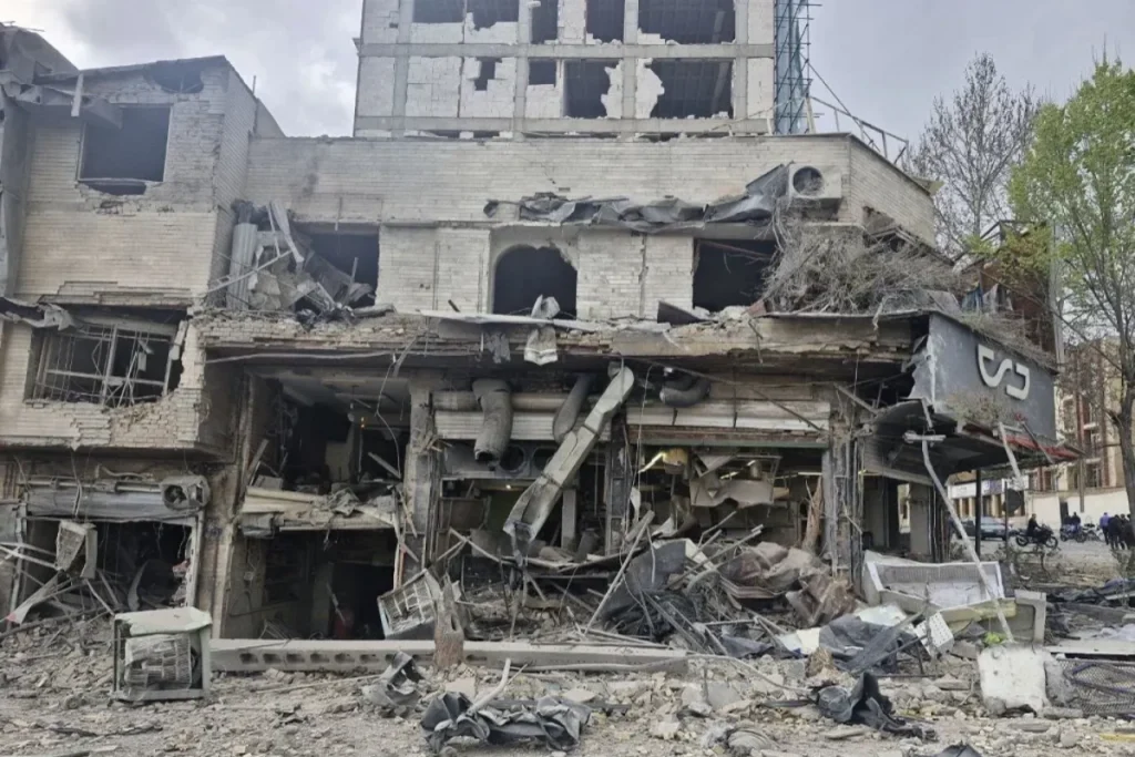 عضو شورای شهر تهران: جنگ زدگان برای اسکان به شهرداری منطقه مراجعه کنند