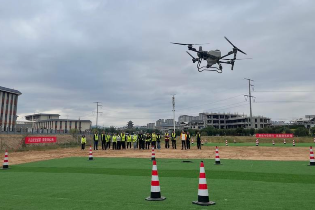 چین از تکنولوژی شارژ پهپاد در حال پرواز با امواج مایکروویو رونمایی کرد