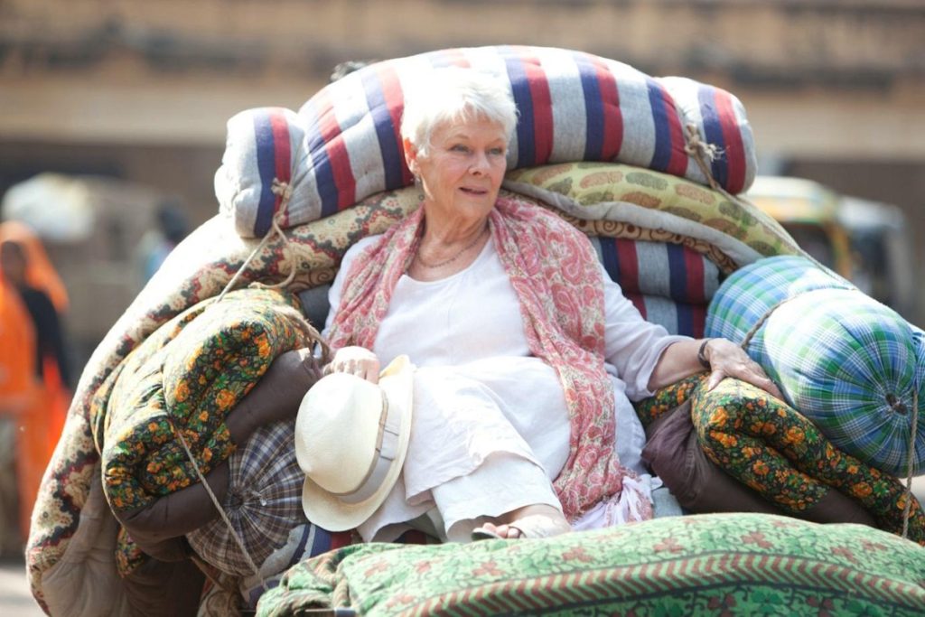 ۱۷ فیلم عاشقانه جذاب در مورد عشق در دوران پیری؛ از Hampstead تا Queen Bees