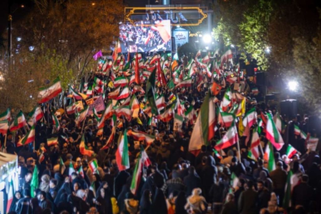 تجمعات شبانه