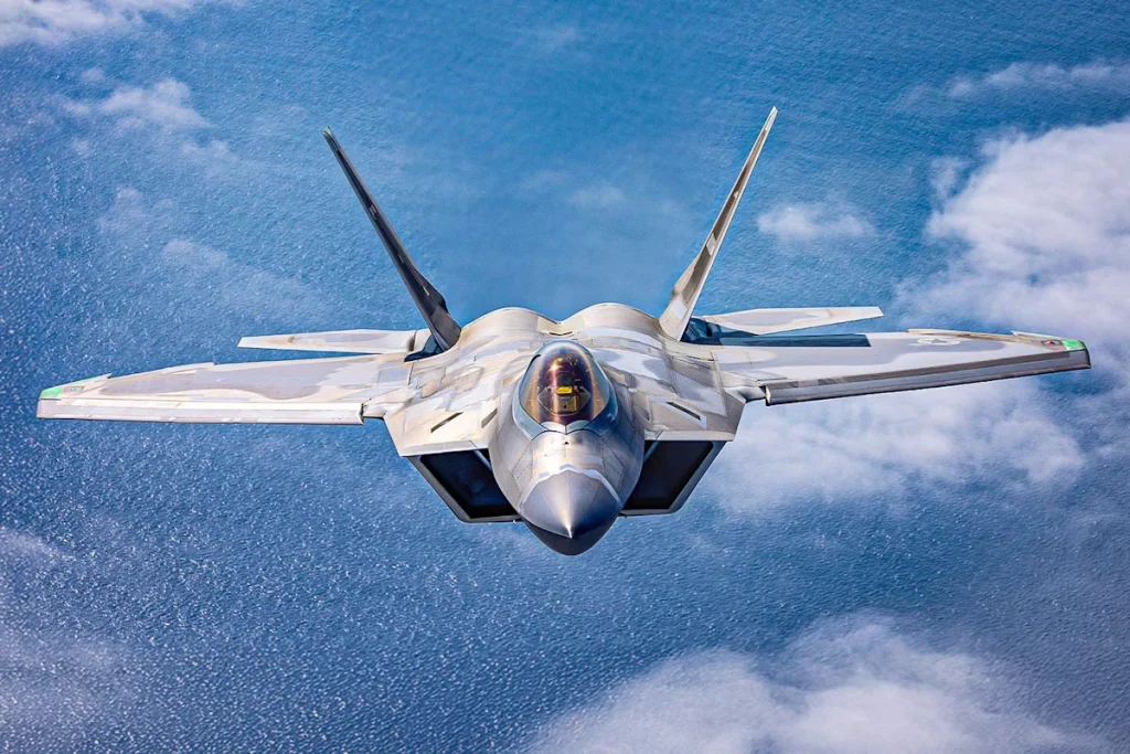 ۵ جت جنگنده برتر جهان از نظر نرخ اوج‌گیری؛ از Su-27 Flanker تا F-22 Raptor