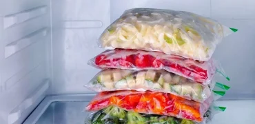 دلیل یخ زدن مواد غذایی داخل یخچال + راه حل آن
