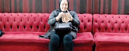 زندگی در هتل به‌جای خانه؛ روایت «شرق» از بلاتکلیفی جنگ‌زدگان تهران