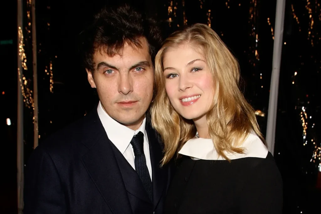 رزمند پایک و جو رایت، نامزد سابقش