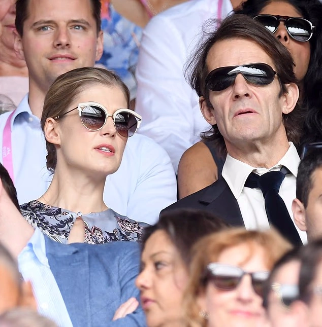 رزمند پایک و رابی یونیاک 