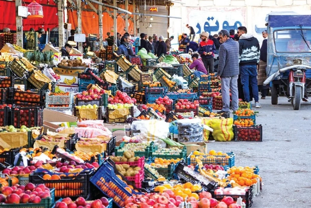 کاهش قیمت میوه در سایه محدودیت صادرات؛ چرا میوه‌ها باکیفیت‌تر شده‌اند؟