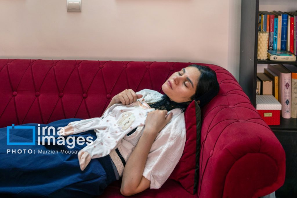 حاشیه‌های گزارش تصویری خبرگزاری دولت از سارا کنعانی؛ ماجرا چه بود؟