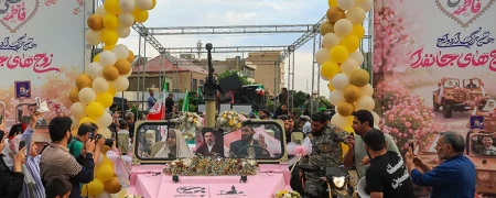 جشن ازدواج زوج‌های جانفدا؛ عروسی جمعی با ماشین‌عروس‌های نظامی و شعار ازدواج آسان