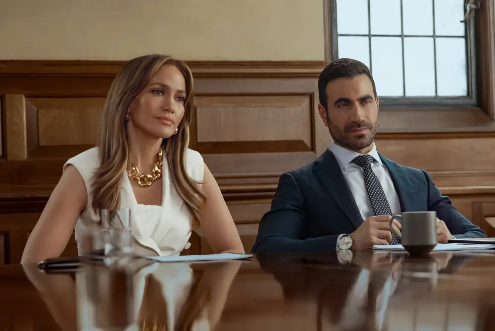 فیلم عاشقانه اداری (Office Romance)