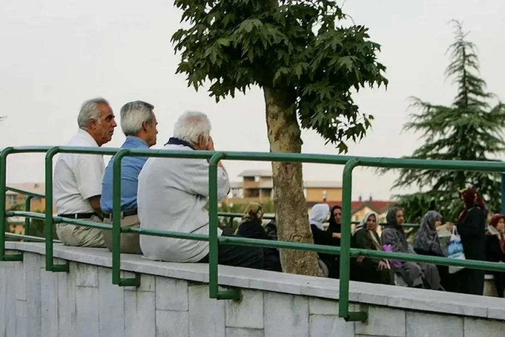 لایحه تازه دولت برای بازنشستگی؛ مستمری بازنشستگان کمتر می‌شود؟