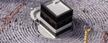 عربستان سر دادن شعار سیاسی و برافراشتن پرچم در مراسم حج را ممنوع کرد