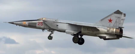 سریع‌ترین جنگنده تاریخ؛ MiG-25 چگونه به سرعت باورنکردنی ماخ ۳.۲ رسید؟