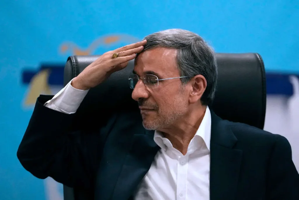 خودروی لندکروز تیم حفاظت محمود احمدی‌نژاد پس از حمله ۹ اسفند + ویدئو