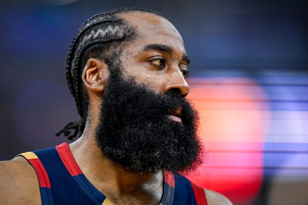 جیمز هاردن ستاره بسکتبال NBA به جرم حمل غیرقانونی سلاح دستگیر شد