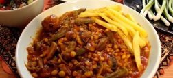 طرز تهیه خورشت بامیه جا افتاده و مجلسی + راز لیز نشدن بامیه