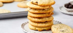 طرز تهیه شیرینی کشمشی خانگی؛ ترد و بازاری به روش قنادی