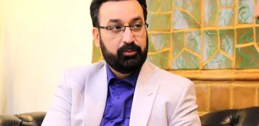 فرزاد جمشیدی مجری پرحاشیه تلویزیون بر اثر سکته قلبی در ۵۶ سالگی درگذشت