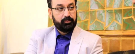 فرزاد جمشیدی مجری پرحاشیه تلویزیون بر اثر سکته قلبی در ۵۶ سالگی درگذشت