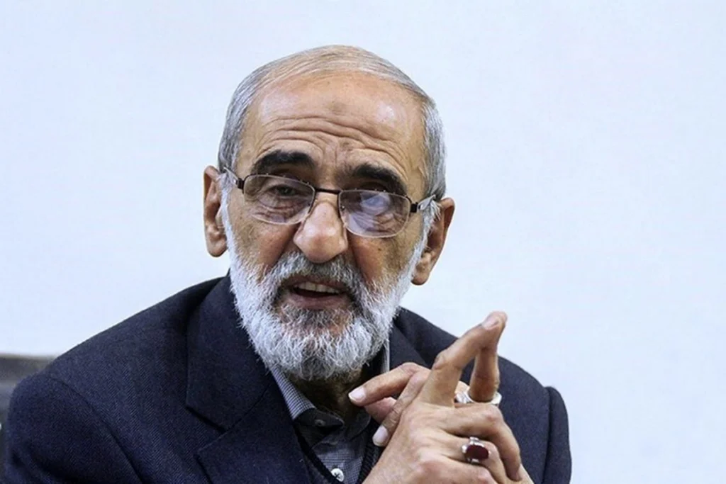 حسین شریعتمداری خواهان تحویل دونالد ترامپ به ایران برای محاکمه شد