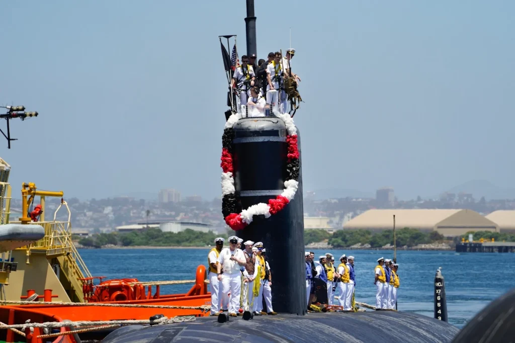 زیردریایی هسته‌ای آمریکایی USS Alexandria بعد از ۳۵ سال فعالیت بازنشسته شد