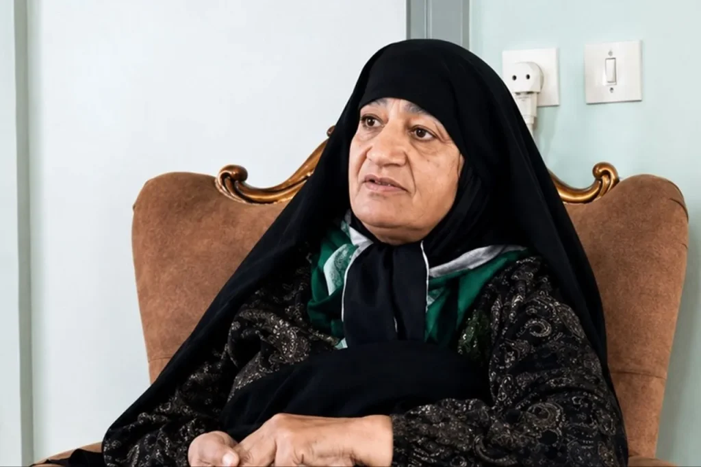 کلثوم اکبری