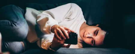 آیا به استفاده از گوشی اعتیاد دارید؟ با این آزمون میزان وابستگی خود را بسنجید