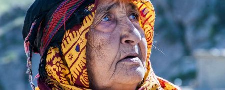 لباس یک میلیارد تومانی کرمانج‌های خراسان؛ چرا این پوشش سنتی تا این اندازه گران است؟