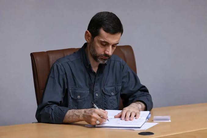 یوسف پزشکیان به انتقاد مداح مشهور از نرخ ارز و گرانی‌ها واکنش نشان داد
