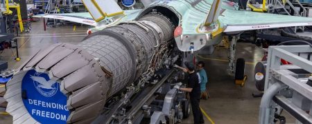 گام بزرگ فنلاند در برنامه F-35؛ نخستین موتور جنگنده نسل پنجم در این کشور مونتاژ شد
