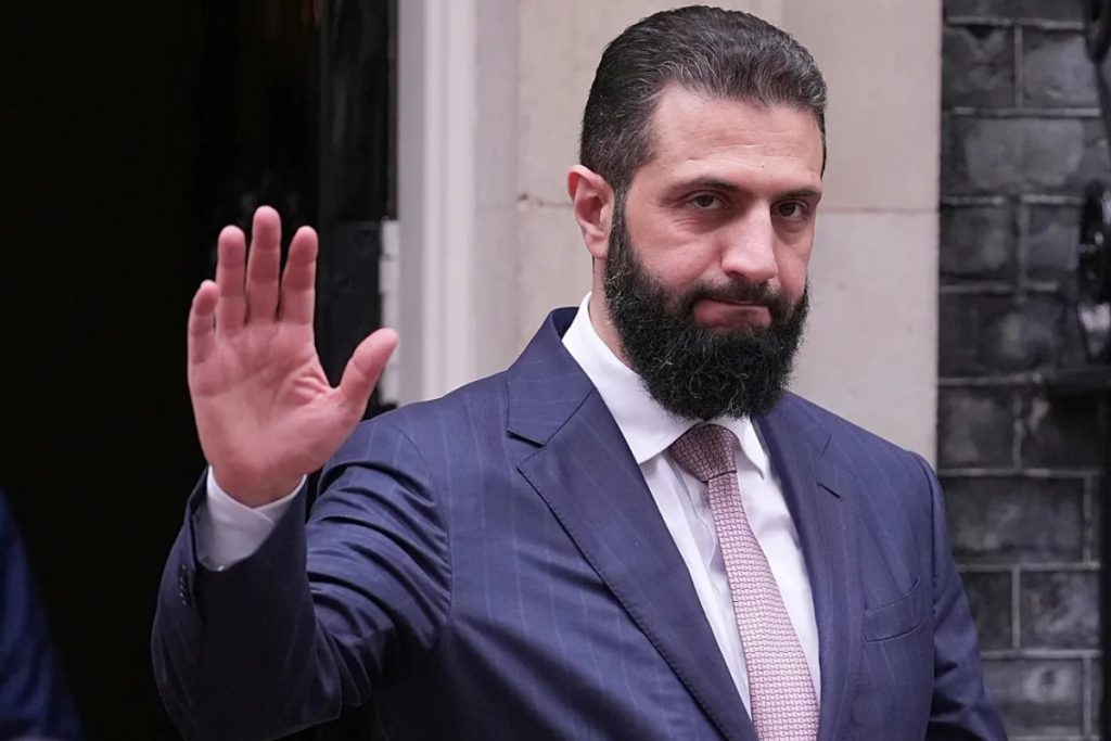احمد الشرع وسط نشست سازمان ملل مشغول چک کردن اینستاگرامش شد! + ویدیو