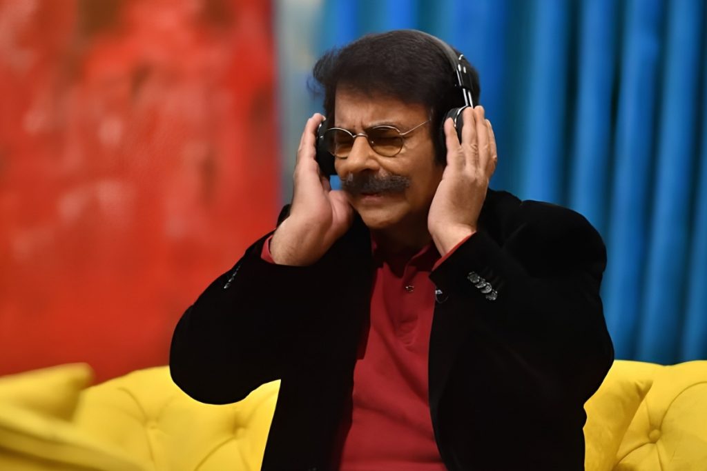 علیرضا افتخاری قطعه «بردی از یادم» دلکش و ویگن را بازخوانی کرد + ویدیو