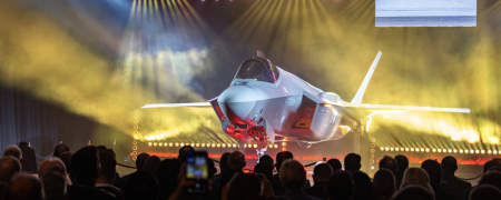 آلمان از اولین فروند جنگنده F-35A Lightning II خریداری شده خود رونمایی کرد