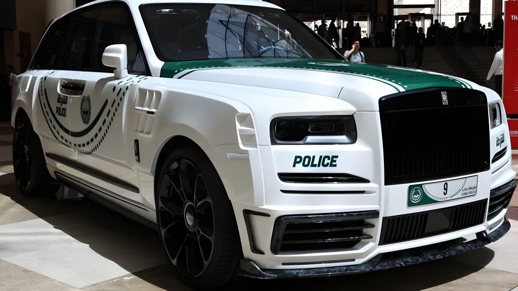 ماشین پلیس دبی