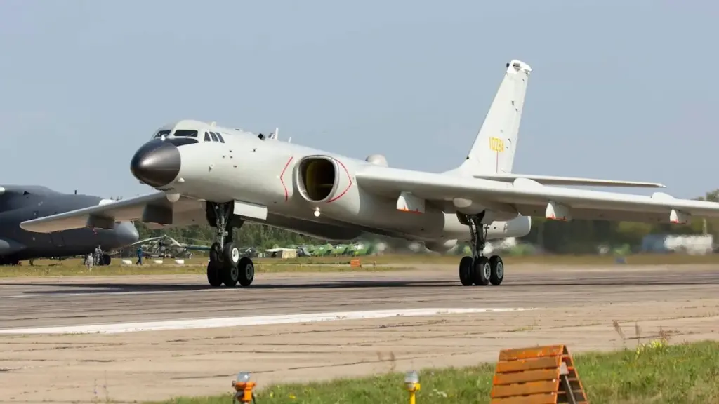 H-6K بمبافکن